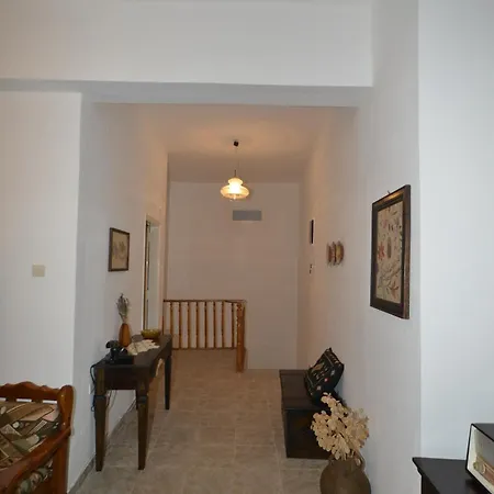 Family For 2-4 People In Nisyros