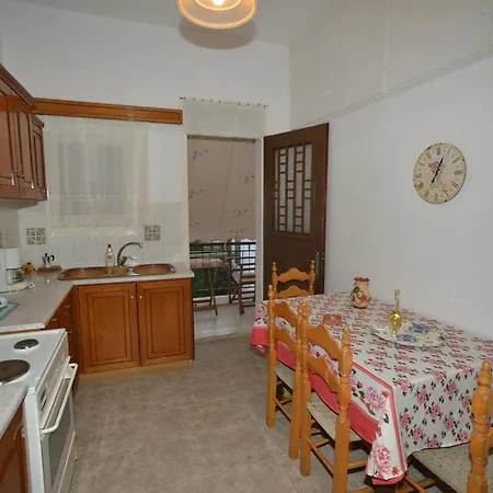 Family For 2-4 People In Nisyros *