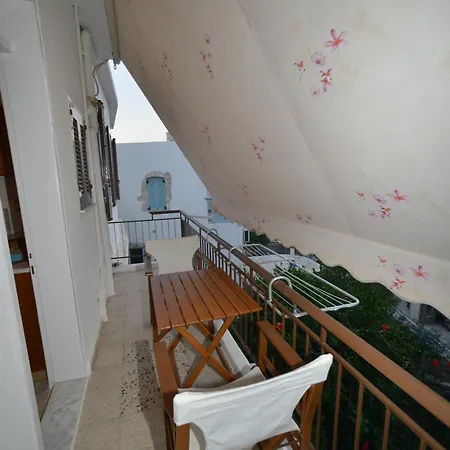 Family For 2-4 People In Nisyros Mandrákion